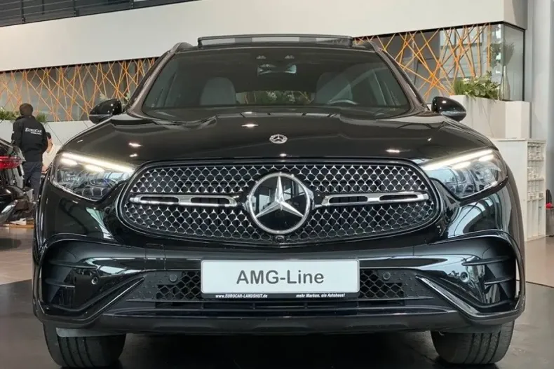 Mercedes-Benz GLC 300 din 2023 cu 49.330 km - oferta MER121134 - foto 4