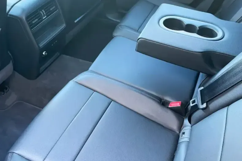 Porsche Cayenne din 2025 cu 8.700 km - oferta POR121145 - foto 9