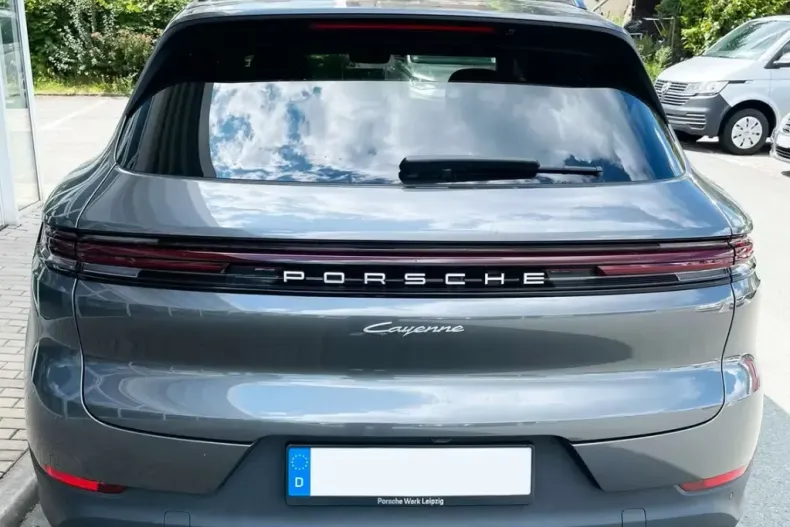 Porsche Cayenne din 2025 cu 6.300 km - oferta POR121154 - foto 6