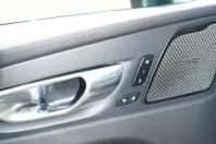 Volvo XC60 din 2024 cu 10.000 km - oferta VOL121159 - foto 8