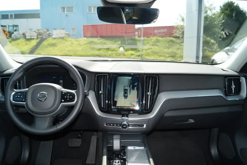 Volvo XC60 din 2024 cu 10.000 km - oferta VOL121159 - foto 10