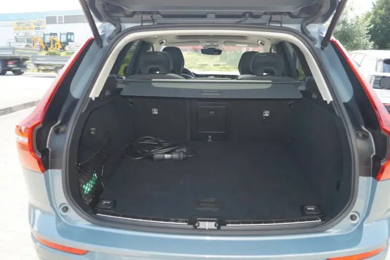 Volvo XC60 din 2024 cu 10.000 km - oferta VOL121159 - foto 13