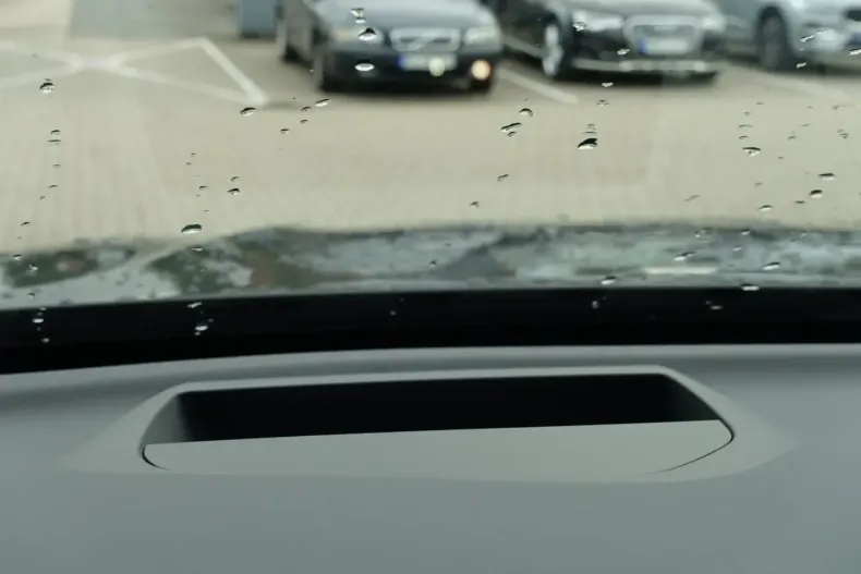 Volvo XC60 din 2024 cu 13.800 km - oferta VOL121160 - foto 15