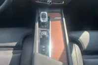 Volvo XC60 din 2024 cu 7.968 km - oferta VOL121162 - foto 9