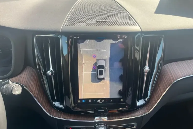 Volvo XC60 din 2024 cu 7.968 km - oferta VOL121162 - foto 15