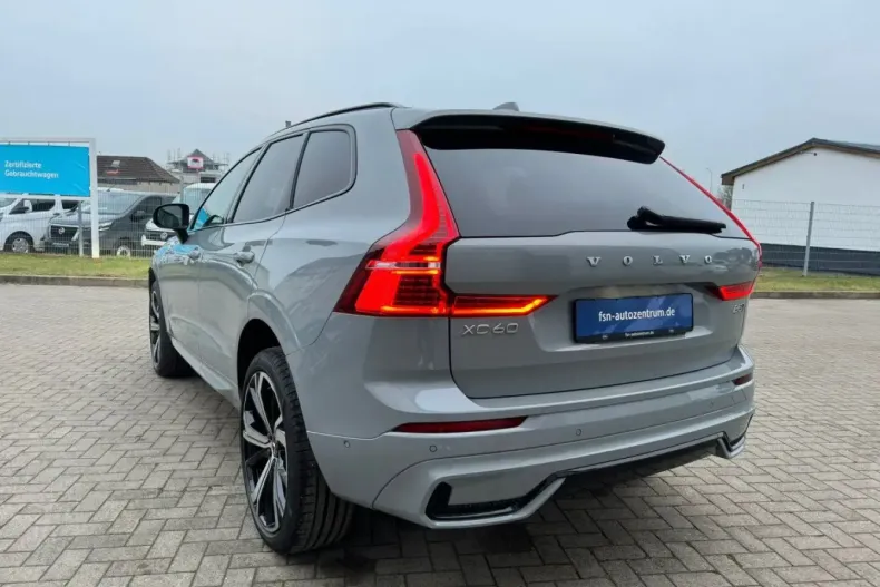 Volvo XC60 din 2024 cu 24.140 km - oferta VOL121167 - foto 7