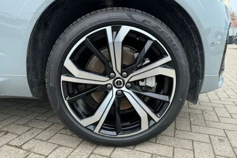 Volvo XC60 din 2024 cu 24.140 km - oferta VOL121167 - foto 10