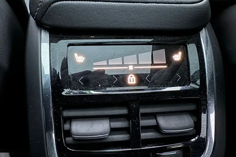 Volvo XC60 din 2024 cu 24.140 km - oferta VOL121167 - foto 17