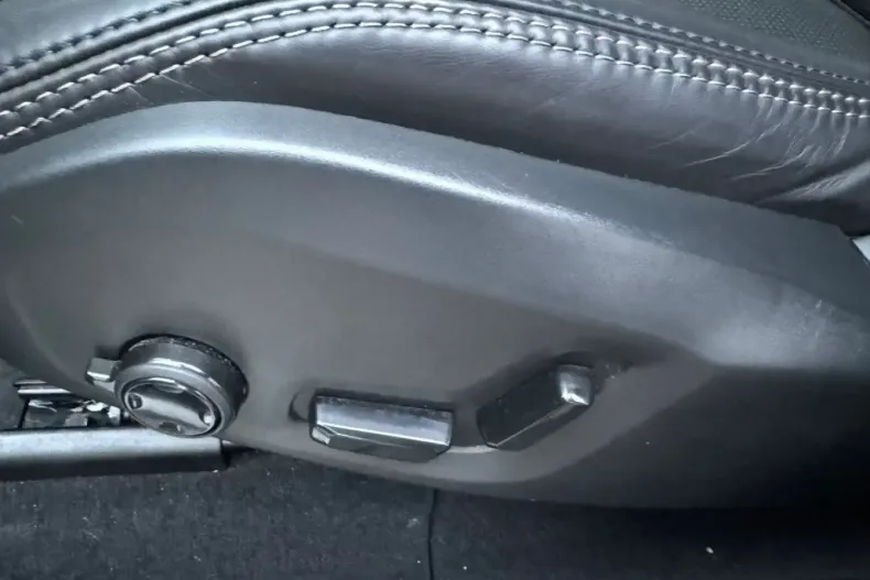 Volvo XC60 din 2024 cu 24.140 km - oferta VOL121167 - foto 20