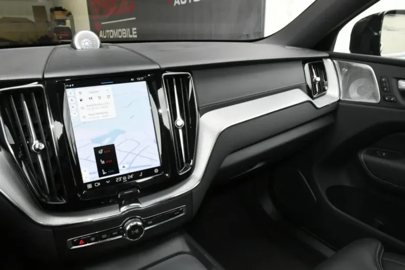 Volvo XC60 din 2024 cu 25.500 km - oferta VOL121169 - foto 14