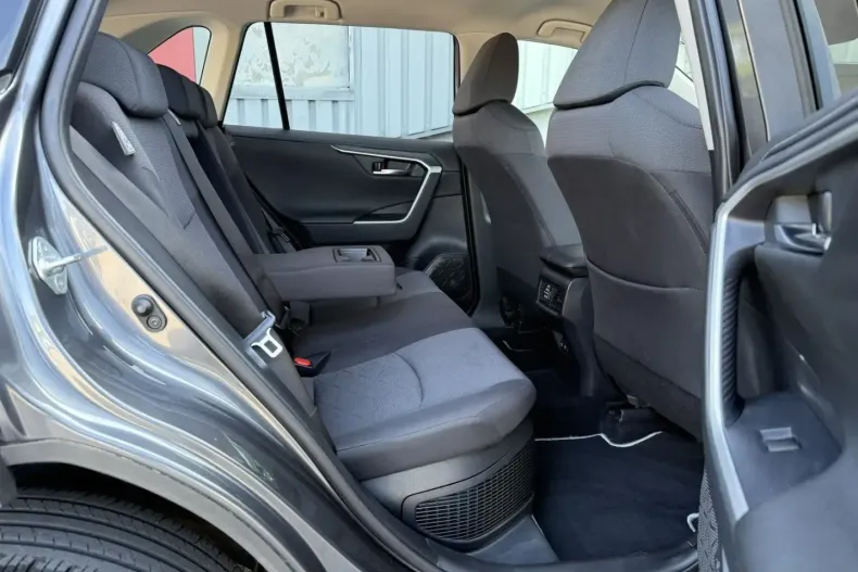 Toyota RAV4 din 2021 cu 60.860 km - oferta TOY121188 - foto 8