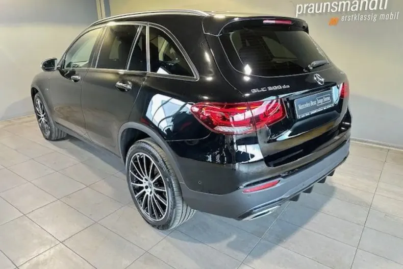 Mercedes-Benz GLC 300 din 2021 cu 86.899 km - oferta MER121191 - foto 2