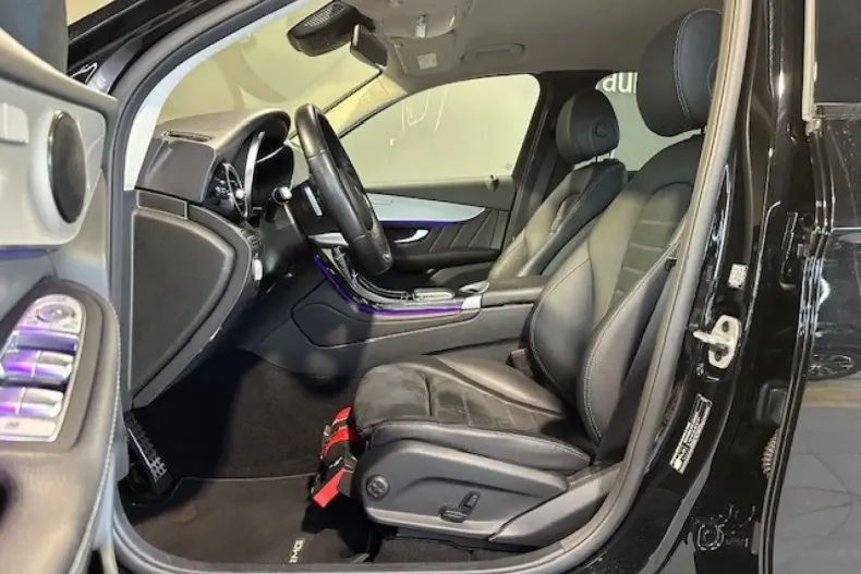 Mercedes-Benz GLC 300 din 2021 cu 86.899 km - oferta MER121191 - foto 8