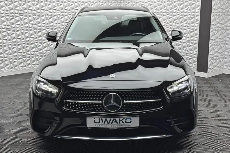 Mercedes-Benz E 200 din 2020 cu 44.852 km - oferta MER121195 - foto 3