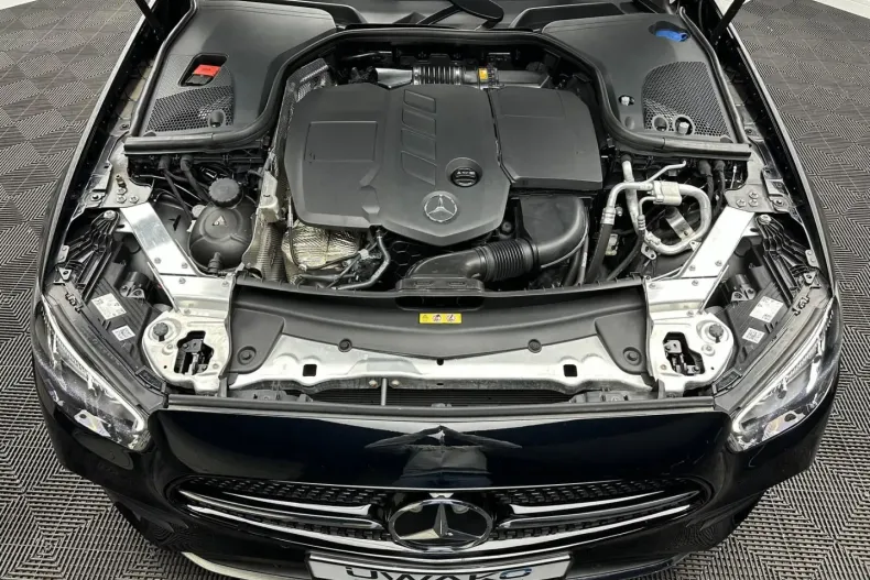 Mercedes-Benz E 200 din 2020 cu 44.852 km - oferta MER121195 - foto 19