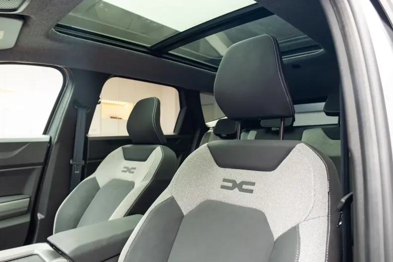 Dacia Bigster din 2025 cu 5 km - oferta DAC121200 - foto 15