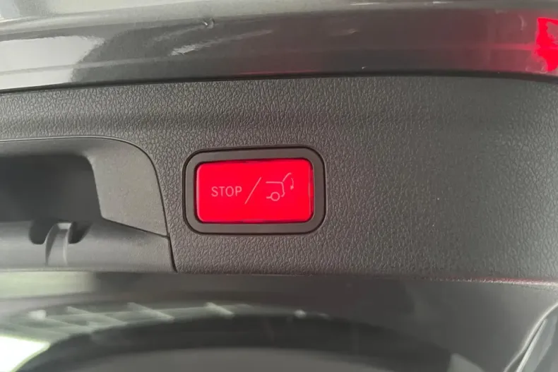 Mercedes-Benz GLE 350 din 2020 cu 60.000 km - oferta MER121231 - foto 19