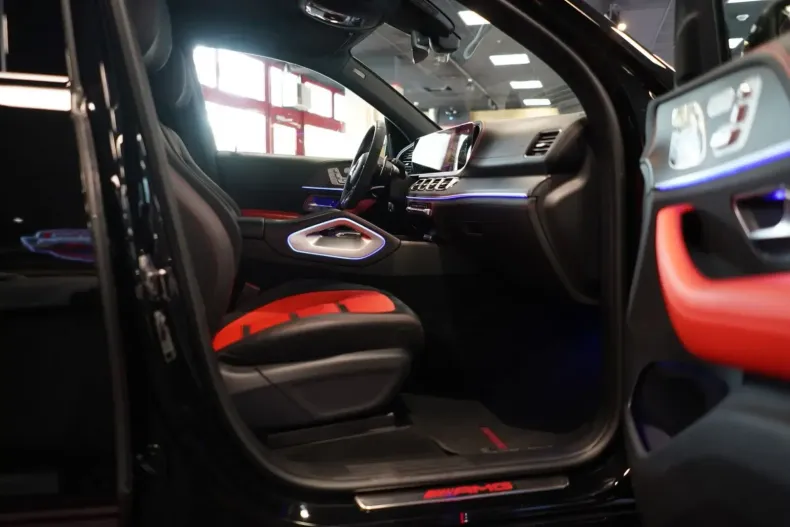 Mercedes-Benz GLE 63 AMG din 2024 cu 14.500 km - oferta MER121236 - foto 21