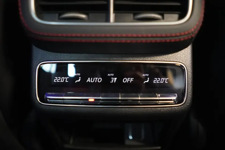 Mercedes-Benz GLE 63 AMG din 2024 cu 14.500 km - oferta MER121236 - foto 25