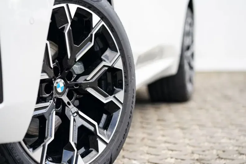 BMW X3 din 2025 cu 7.800 km - oferta BMW121241 - foto 3