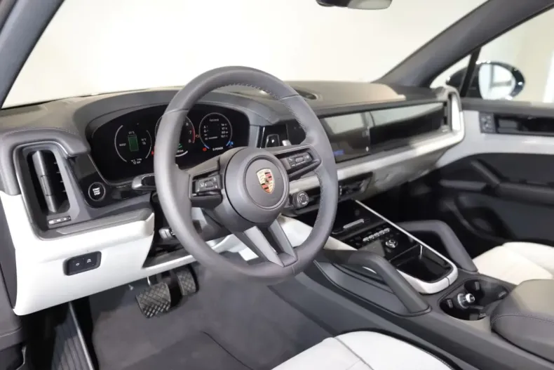 Porsche Cayenne din 2025 cu 9.100 km - oferta POR121250 - foto 19