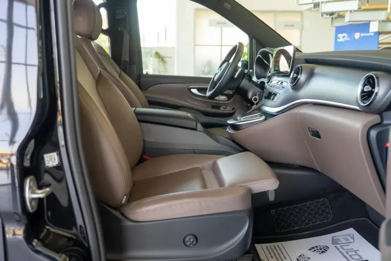 Mercedes-Benz V 300 din 2024 cu 41.617 km - oferta MER121260 - foto 13