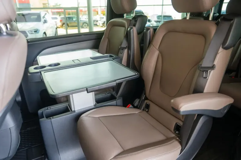 Mercedes-Benz V 300 din 2024 cu 41.617 km - oferta MER121260 - foto 25