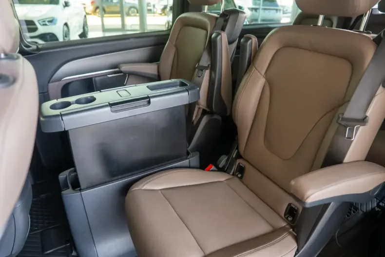 Mercedes-Benz V 300 din 2024 cu 41.617 km - oferta MER121260 - foto 26