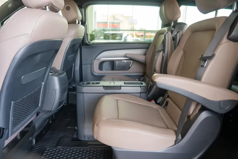 Mercedes-Benz V 300 din 2024 cu 41.617 km - oferta MER121260 - foto 27