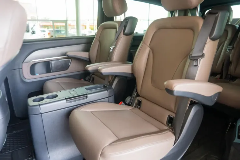 Mercedes-Benz V 300 din 2024 cu 41.617 km - oferta MER121260 - foto 29