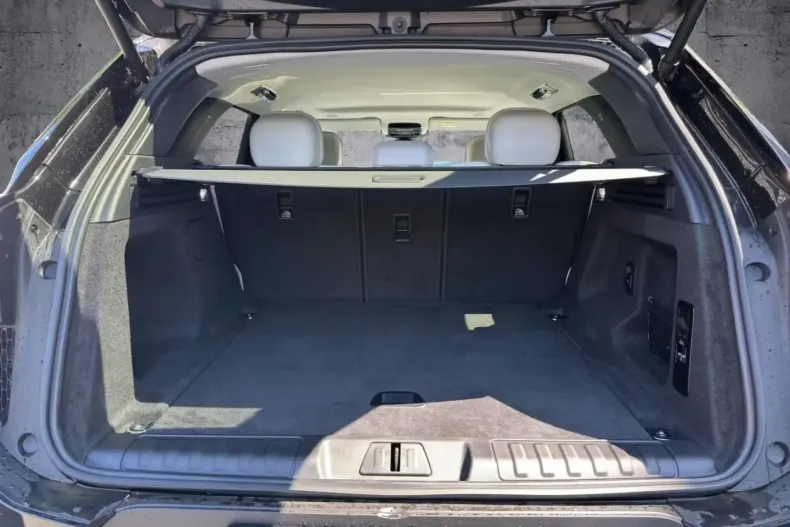 Land Rover Range Rover Sport din 2025 cu 4.900 km - oferta LAN121266 - foto 3