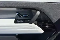 Land Rover Range Rover Sport din 2025 cu 4.900 km - oferta LAN121266 - foto 5