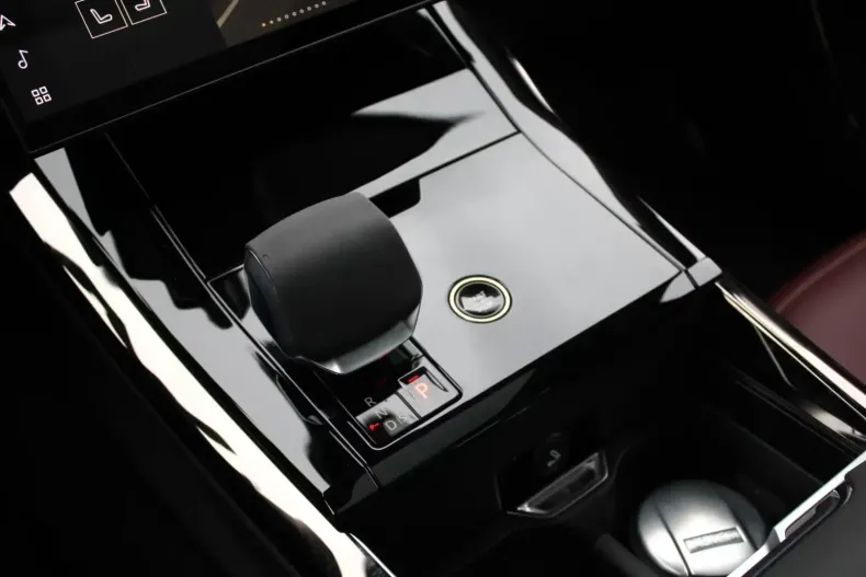 Land Rover Range Rover Sport din 2024 cu 18 km - oferta LAN121267 - foto 4