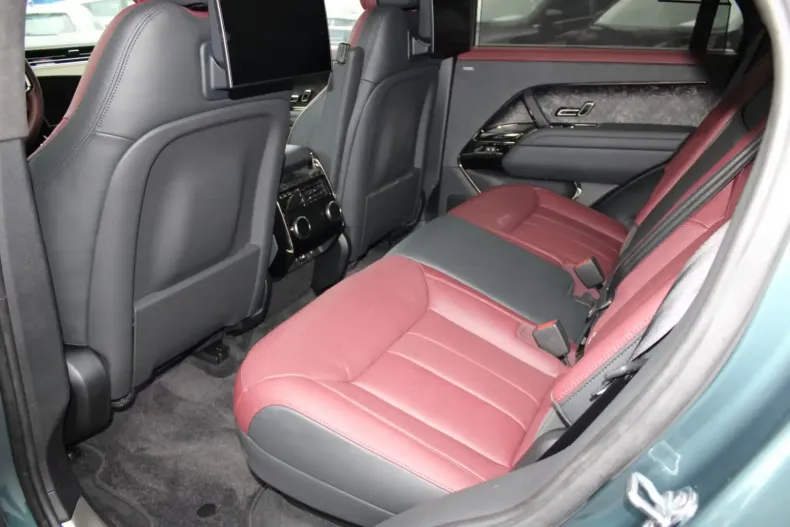 Land Rover Range Rover Sport din 2024 cu 18 km - oferta LAN121267 - foto 12