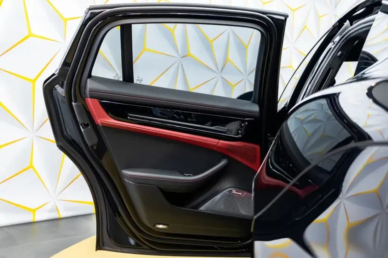 Porsche Panamera din 2025 cu 0 km - oferta POR121273 - foto 17