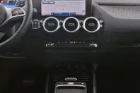 Mercedes-Benz GLA 180 din 2024 cu 14.300 km - oferta MER121282 - foto 5