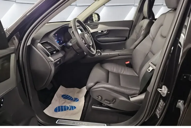 Volvo XC90 din 2023 cu 26.610 km - oferta VOL121289 - foto 6