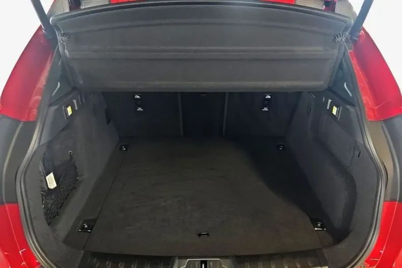 Jaguar F-Pace din 2024 cu 24.173 km - oferta JAG121308 - foto 9