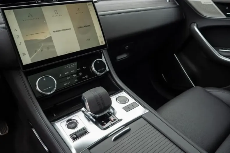 Jaguar F-Pace din 2022 cu 45.000 km - oferta JAG121309 - foto 8