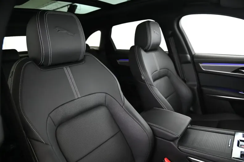 Jaguar F-Pace din 2023 cu 32.135 km - oferta JAG121310 - foto 26