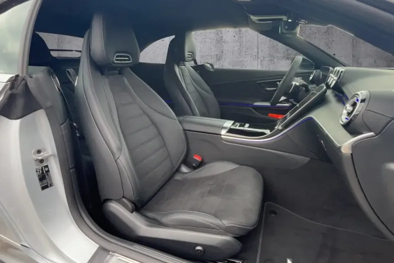 Mercedes-Benz CLE 200 din 2024 cu 14.900 km - oferta MER121317 - foto 12