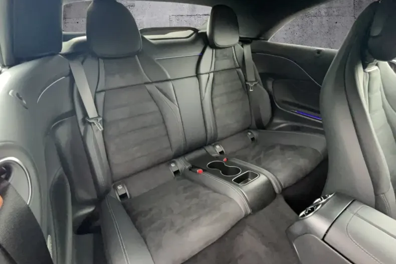 Mercedes-Benz CLE 200 din 2024 cu 14.900 km - oferta MER121317 - foto 13