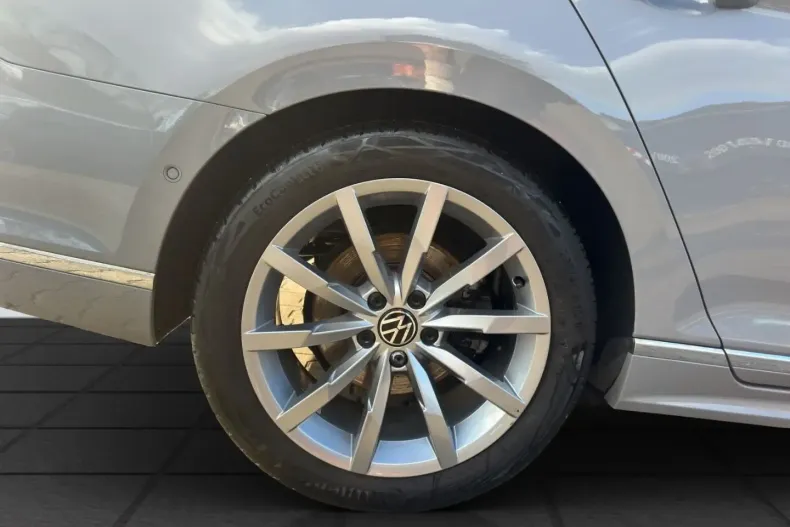 Volkswagen Passat Variant din 2023 cu 41.652 km - oferta VOL121320 - foto 18