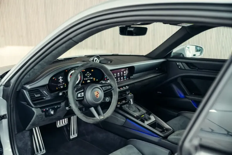 Porsche 992 din 2024 cu 10.820 km - oferta POR121325 - foto 21