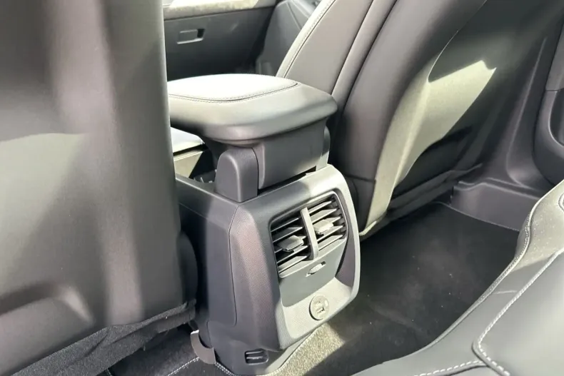 Ford Mustang Mach-E din 2022 cu 9.950 km - oferta FOR121327 - foto 15