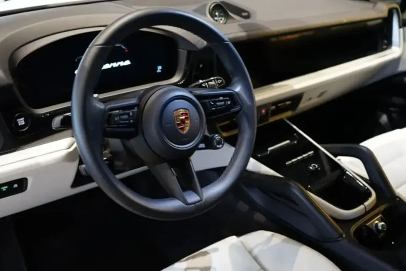 Porsche Cayenne din 2024 cu 15.500 km - oferta POR121337 - foto 5