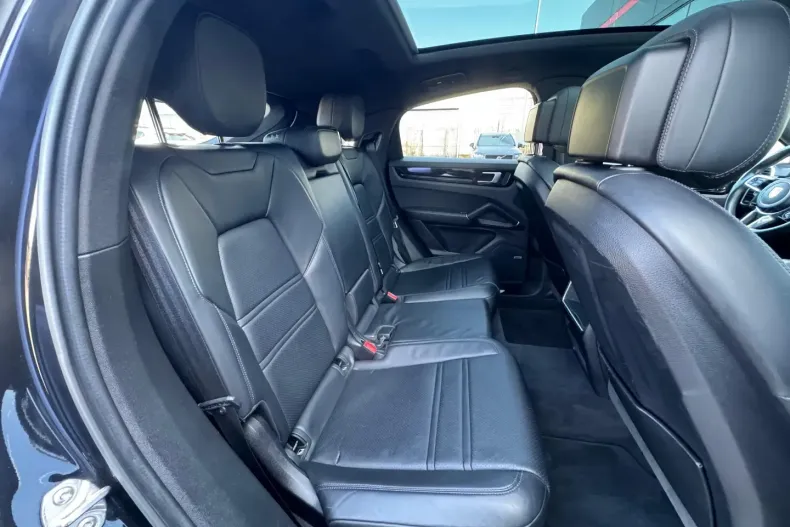 Porsche Cayenne din 2021 cu 58.920 km - oferta POR121339 - foto 13