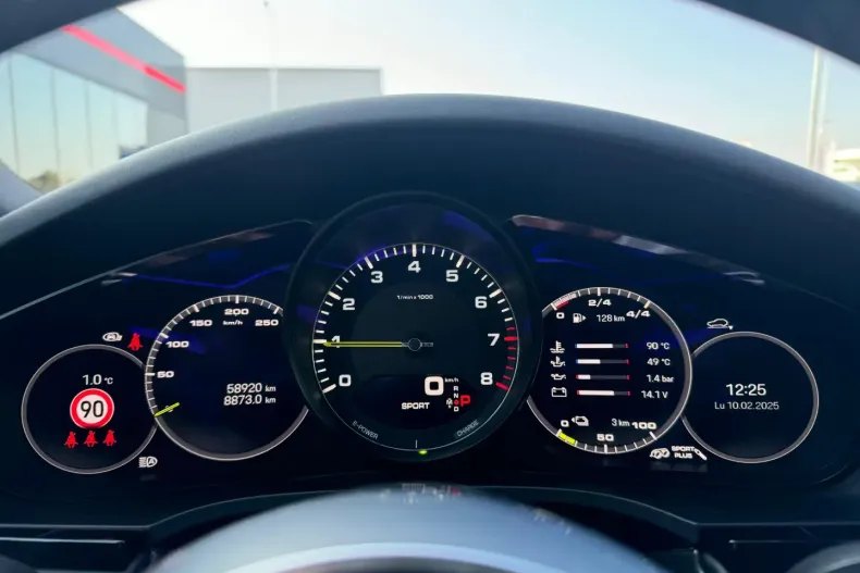 Porsche Cayenne din 2021 cu 58.920 km - oferta POR121339 - foto 17