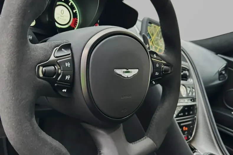 Aston Martin DBS din 2023 cu 2.090 km - oferta AST121349 - foto 22