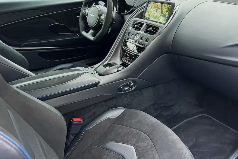 Aston Martin DBS din 2023 cu 2.090 km - oferta AST121349 - foto 23